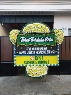 Papan Bunga Duka di Dullah